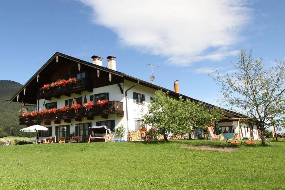 Ganze Wohnung, Ferienwohnung Pürschling (1 Schlafzimmer) - Bauernhof Buchwieser in Unterammergau, Bayerische Alpen