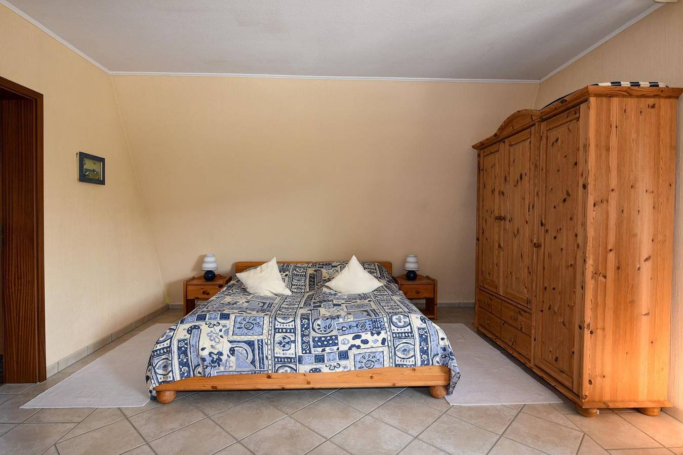 Ganze Wohnung, Helle 1-Zimmer-Ferienwohnung im 1. Og des Hauses Luv in Döse, Cuxhaven
