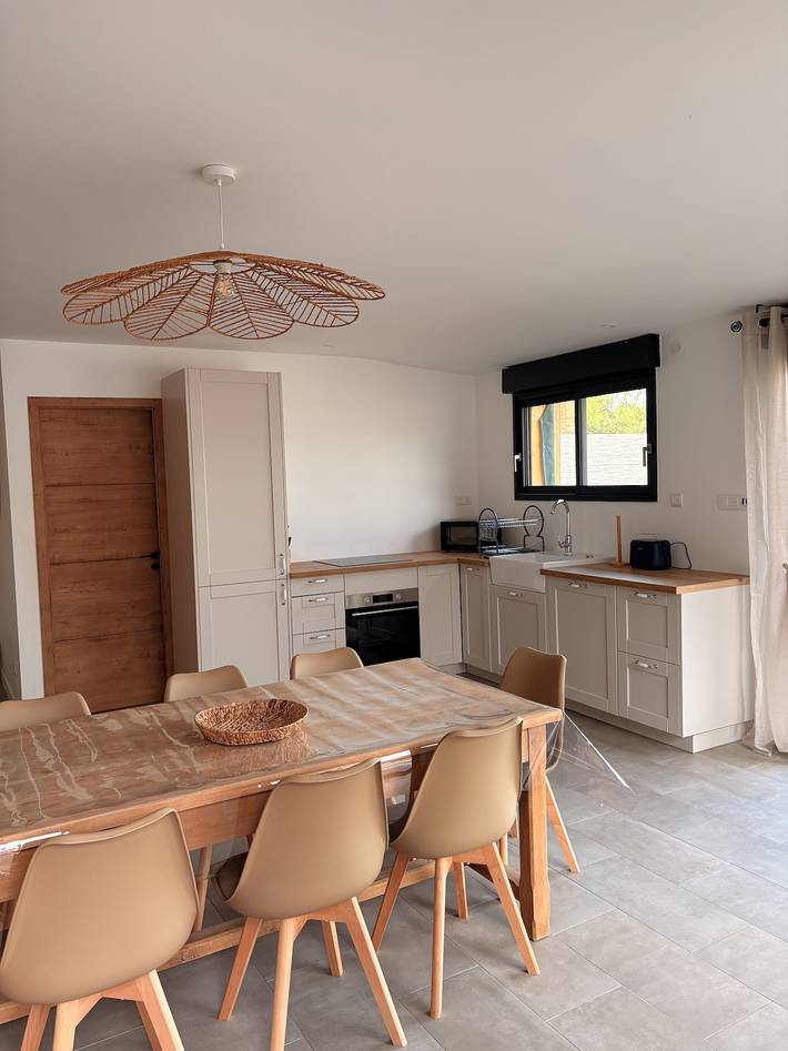 Cottage 'Gite Ô’Violetis' with Private Terrace, Private Garden and Wi-Fi