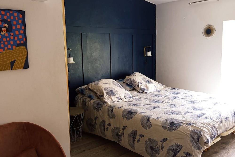 Village house \"Chez Framboise in Marguerittes, Nimes region