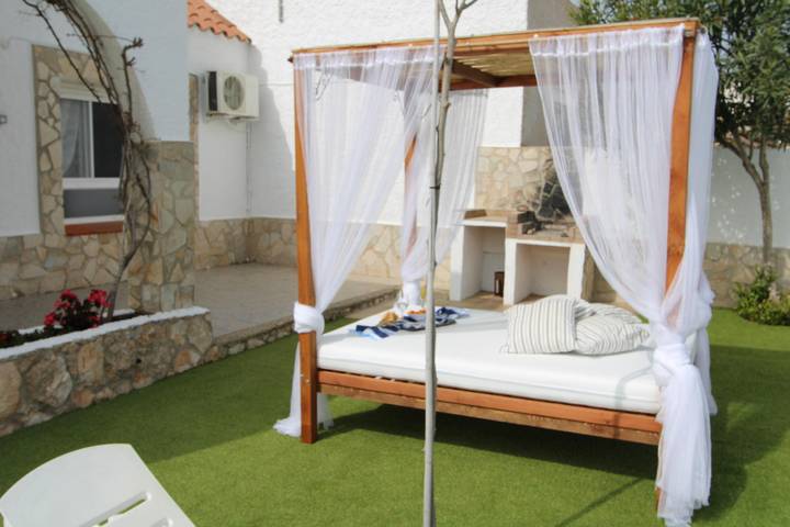 Casa rural para 8 personas, con jardín además de vistas y terraza en Tierras del Ebro - 2