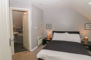 Cottage for 10 People in Alton Towers, Staffordshire, Photo 2