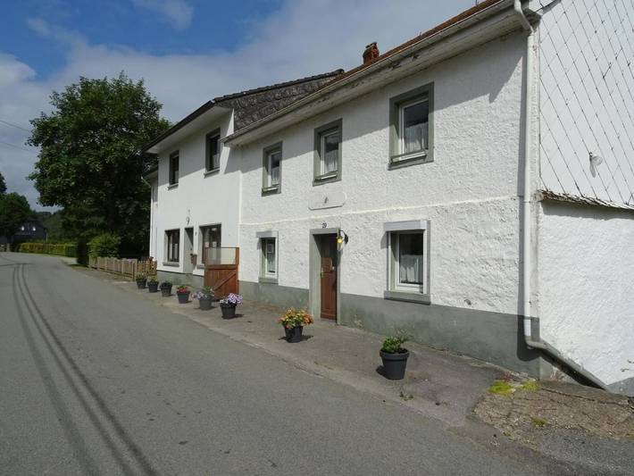 Location de vacances pour 16 personnes, avec jardin et vue, animaux acceptés à Burg-Reuland - 2