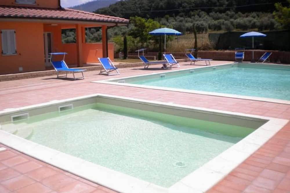 Ganze Wohnung, Fewo nah Follonica,familienfreundlich,swimmingpool, Kinderbecken,Dorfnah,bis 3 P in Scarlino, Grosseto Provinz
