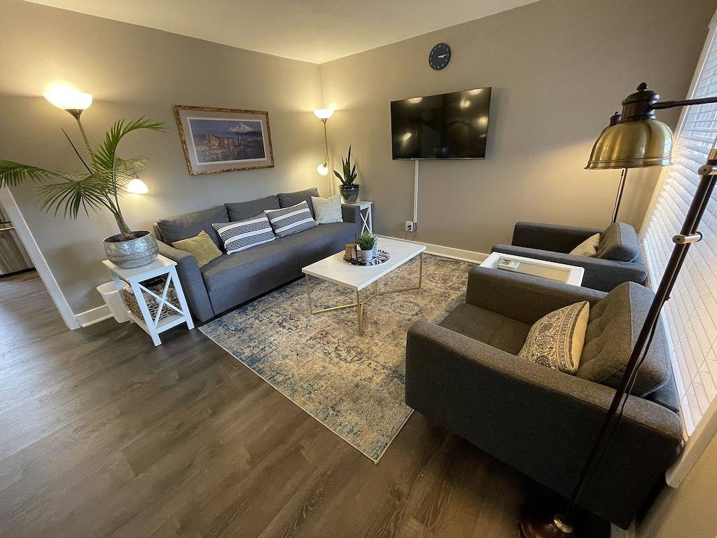 Spectacular Choice: Sleeps 6, Your Dog Welcome Too in Tigard, Washington County (OR)