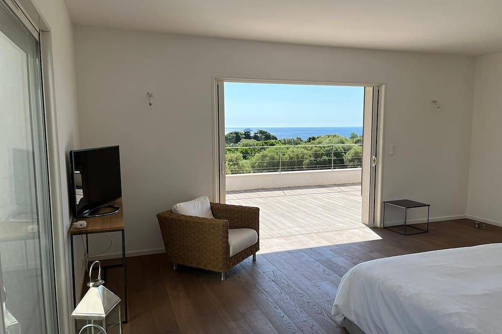 Preciosa villa contemporánea para 10 personas al mar playa 250m in Pinarellu, Zonza