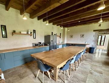 Gîte for 15 Guests in Château-Chervix, Haute-Vienne, Picture 4