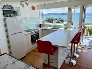 Location de vacances pour 5 personnes, avec piscine et terrasse dans Orewa