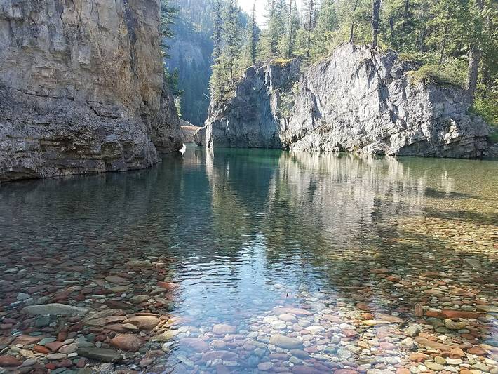 Log cabin for 6 people, with yard in Glacier National Park