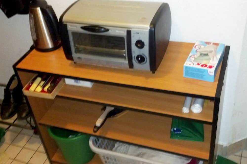Ganze Wohnung, Nice Flat,2km city,1min Tram,car park,wifi,kitchen in Mannheim, Kurpfalz