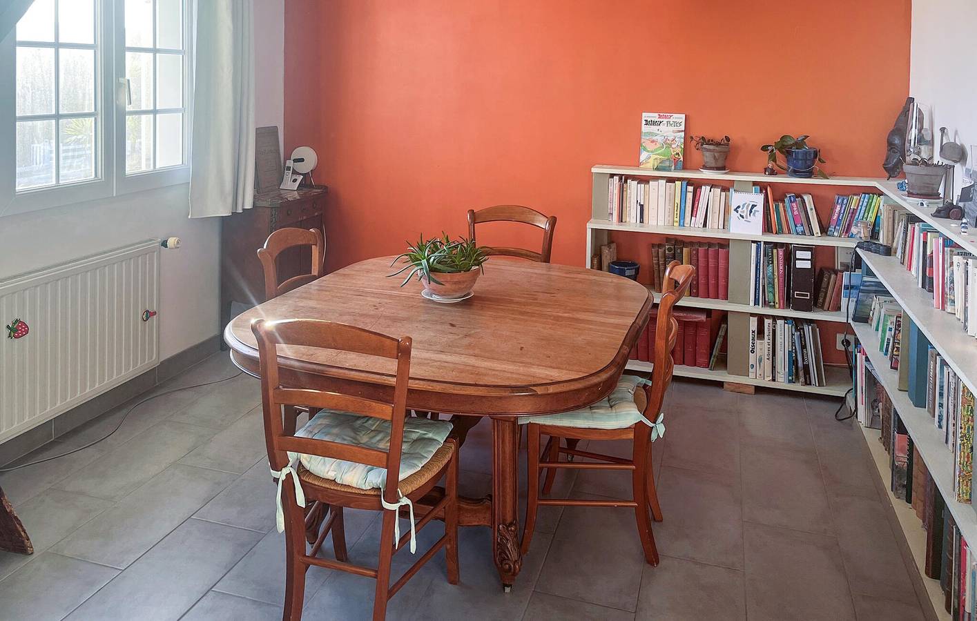 Acogedor apartamento de 2 dormitorios con jardín cerca de la playa: wifi, aparcamiento y servicios in Barneville-Carteret, Côte de la Déroute