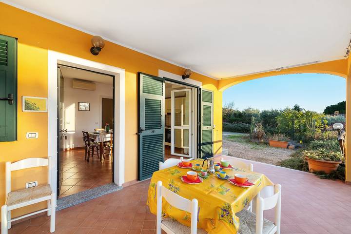 Ferielejlighed for 4 personer, med have i Liguria