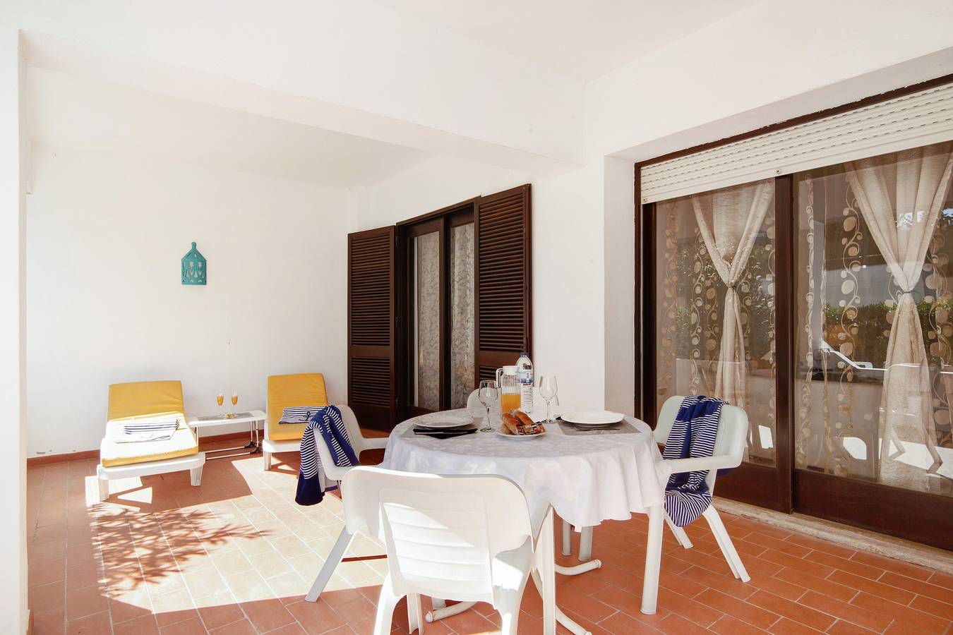 Appartamento intero, Appartamento di vacanza "Joyce" con piscina condivisa, giardino condiviso e Wi-Fi in Albufeira, Distretto di Faro