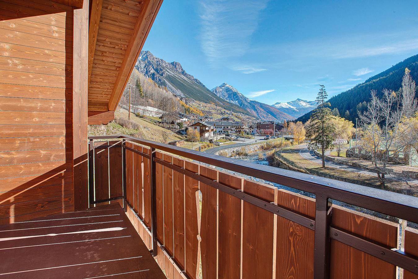 Ganze Wohnung, Apartment '6' mit Bergblick, Gemeinschaftsgarten und Wlan in Isolaccia, Valdidentro