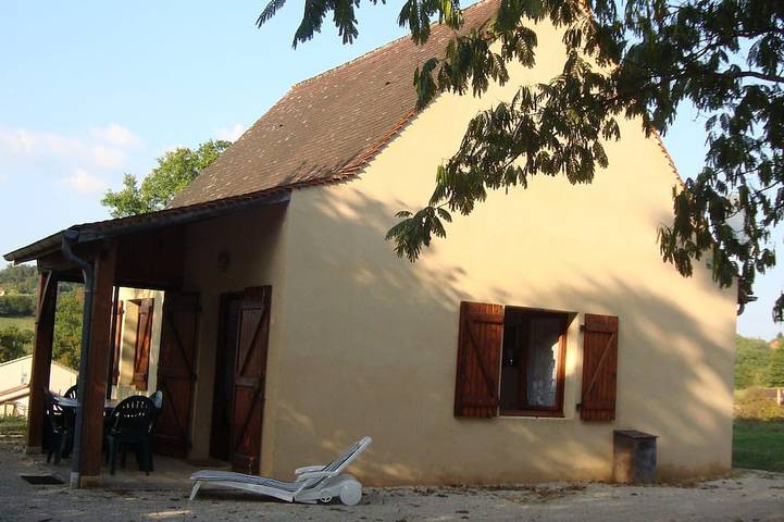 Location de vacances pour 4 personnes, avec jardin à Carlux