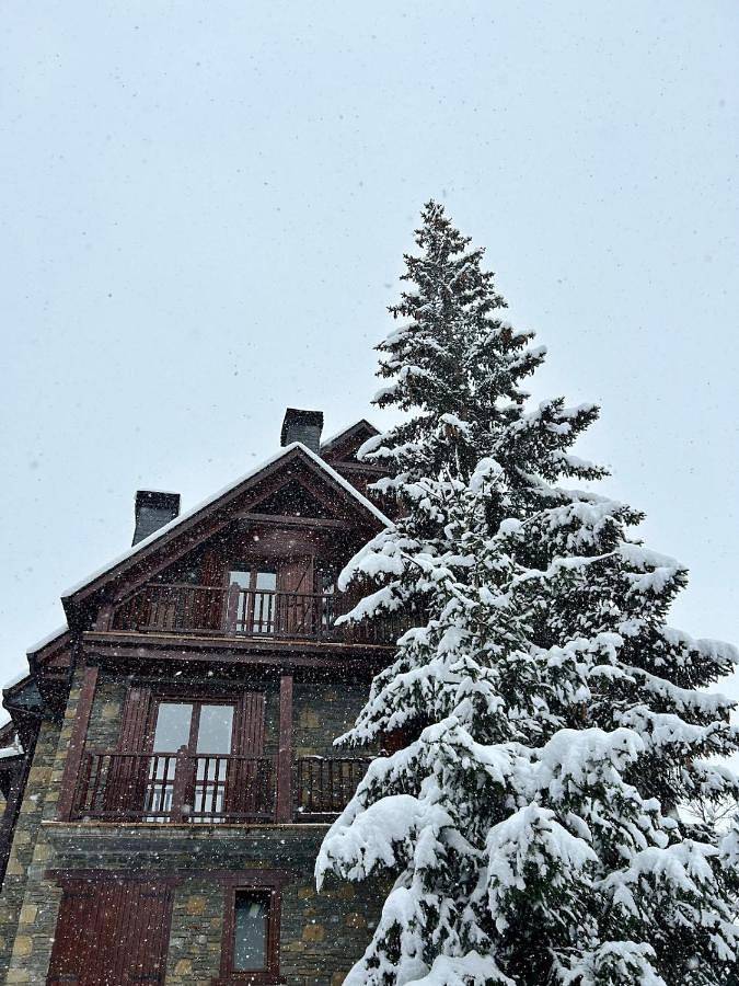 Appartement entier, Three-Bedroom Apartment in Bagergue, Naut Aran