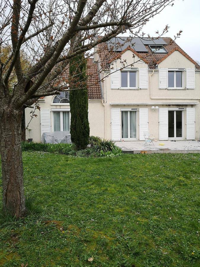 Appartement de vacances entier, Double Room in Vauréal (Val-d'Oise), Val-d'Oise