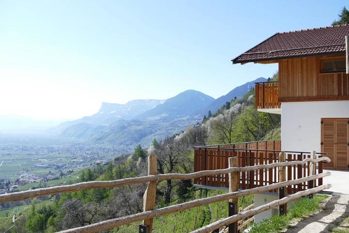 Ferienwohnung für 4 Personen, mit Ausblick und Balkon in Marling - 2