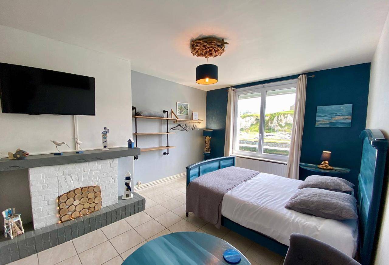Geheel appartement, L’Escapade de Michel - Vue Mer - Élégant in Plage Dieppe, Dieppe