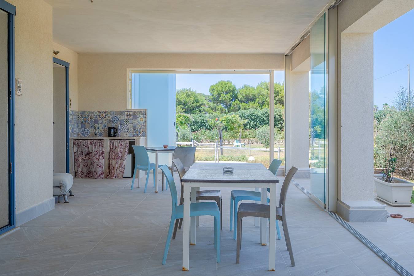 Villa 'Melus Maris' avec vue sur la mer, piscine, jardin, terrasse et Wi-Fi. in Syracuse, Province de Syracuse