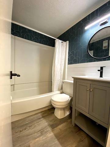 Vacation Apartment for 4 Guests in Snowshoe, Greenbrier River, Picture 4