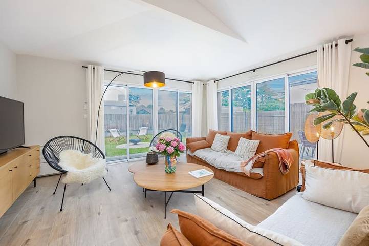 Location de vacances pour 8 personnes, avec jardin dans Plage Longchamp