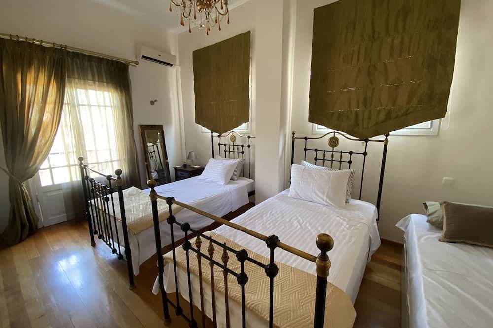 \"Spiti Soueref\" - Venetian Style in Moraitika, Korfu