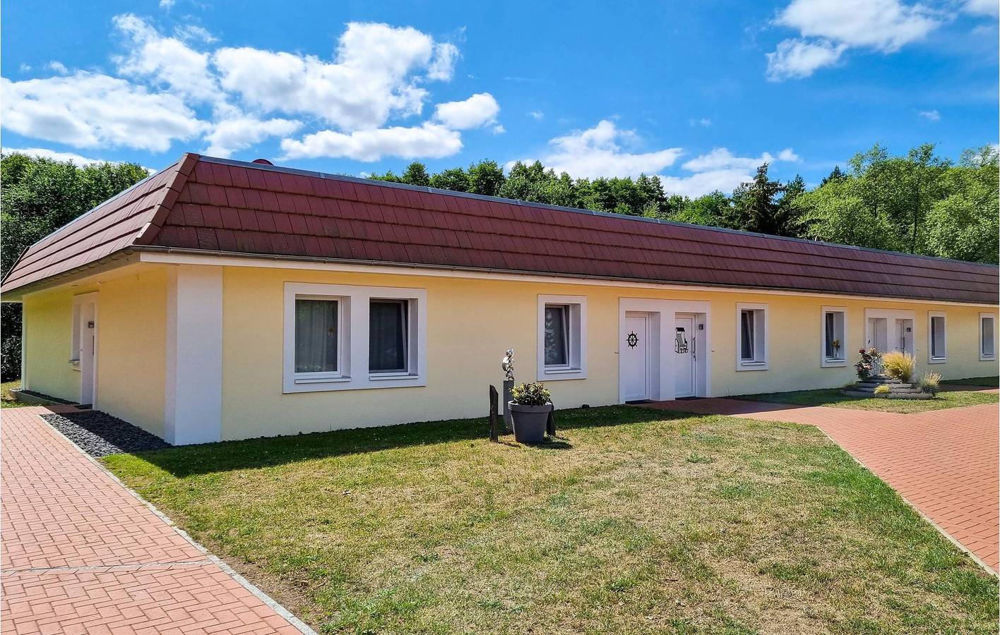 Ganze Ferienwohnung, Charmante Wohnung mit Terrasse, Parkplatz & WiFi bei Passow in Passow, Ludwigslust-Parchim