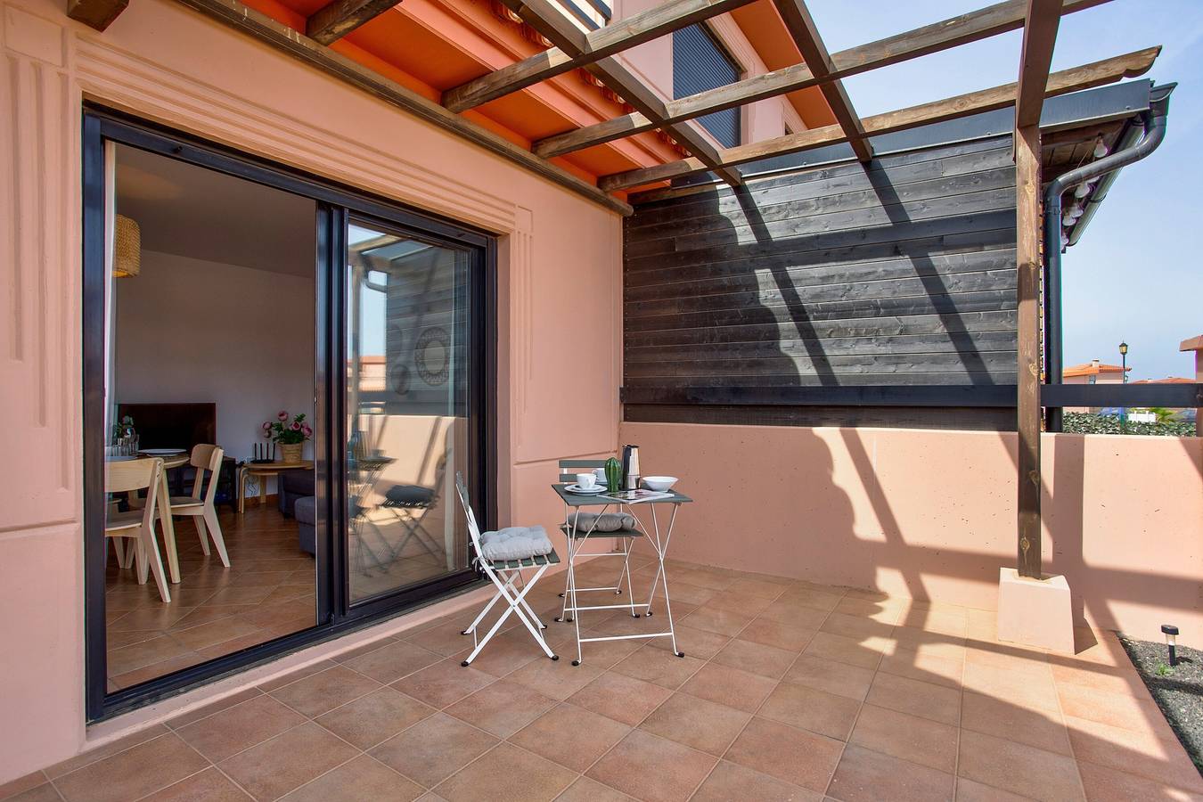 Maison de vacances "Villa Norteventura" avec vue sur les montagnes, piscine partagée et Wi-Fi in La Oliva, Fuerteventura