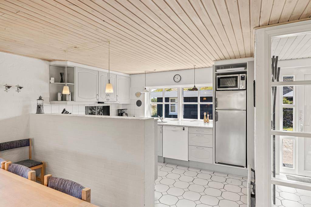 Schönes Reetdach Haus in ruhiger Lage mit Hund – Whirlpool & Sauna in Blavand, Varde