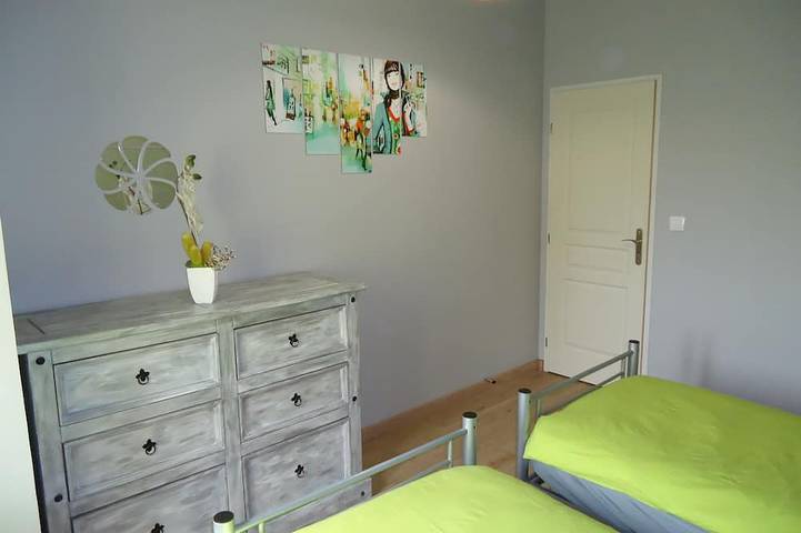 Gîte pour 5 personnes, avec jacuzzi ainsi que terrasse et jardin à Étoile (homonymie) - 4