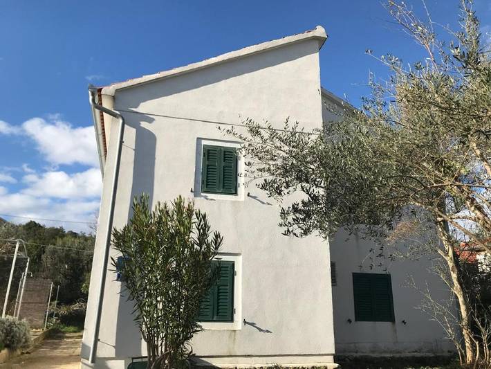 Ferienhaus für 6 Personen, mit Balkon und Terrasse sowie Garten