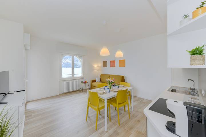 Apartamento de vacaciones para 4 personas, con vistas al lago y balcón - 1