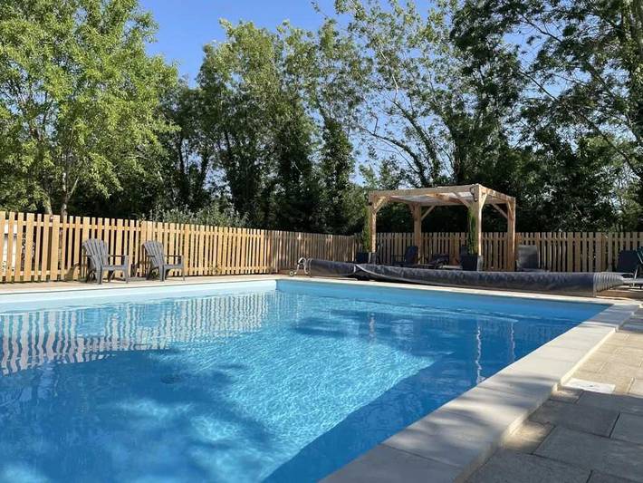 Gîte pour 4 personnes, avec bassin pour enfant et jacuzzi à Coulon - 2