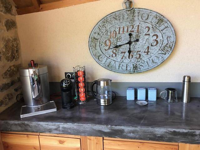 Chambre d’hôte pour 2 personnes, avec jardin et jacuzzi ainsi que terrasse et piscine dans le Lot - 4