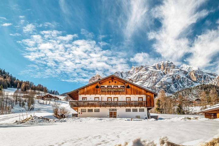 Hütte für 7 Personen, mit Ausblick und Terrasse in Cortina d'Ampezzo