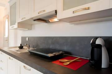 Vacation Rental for 4 Guests in Milos, Cyclades, Picture 4