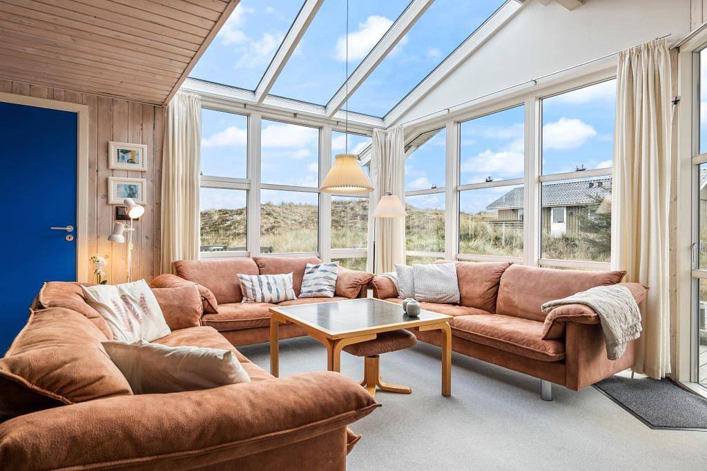 Gute gelegenes Ferienhaus für 9 Personen in Ringkøbing, Holmsland Klit