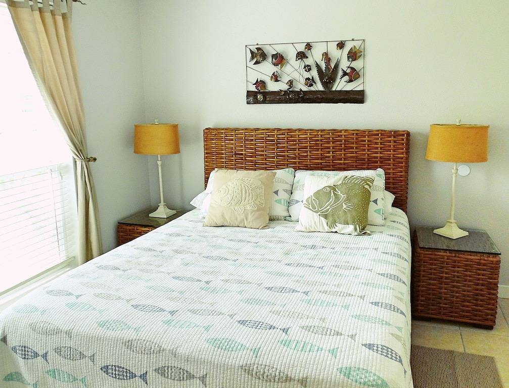 Ganze Wohnung, Wahoo-Viertel!-Fall Preise! Gehen Sie zum Strand! 1 Br, umzäunten gemeinsamen Hof für Hunde in Port Aransas, Mustang Island