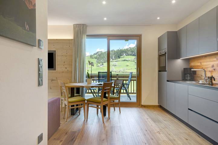 Gîte pour 4 personnes, avec balcon à Funes - 3