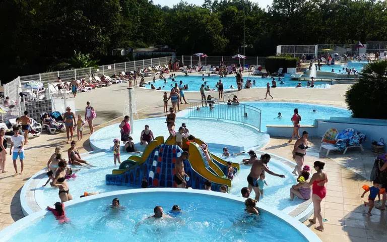 Mobil home pour 8 personnes, avec sauna et terrasse, animaux acceptés à Sanguinet - 4