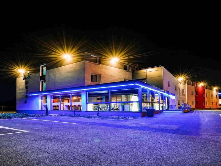 Hôtel pour 3 personnes, avec jardin et piscine à Chaintré - 2