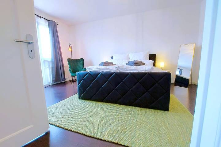 Ganze Wohnung, Sewo Fichte: Wohlfühl-Apartment mit Balkon in Wiesbaden, Südhessen
