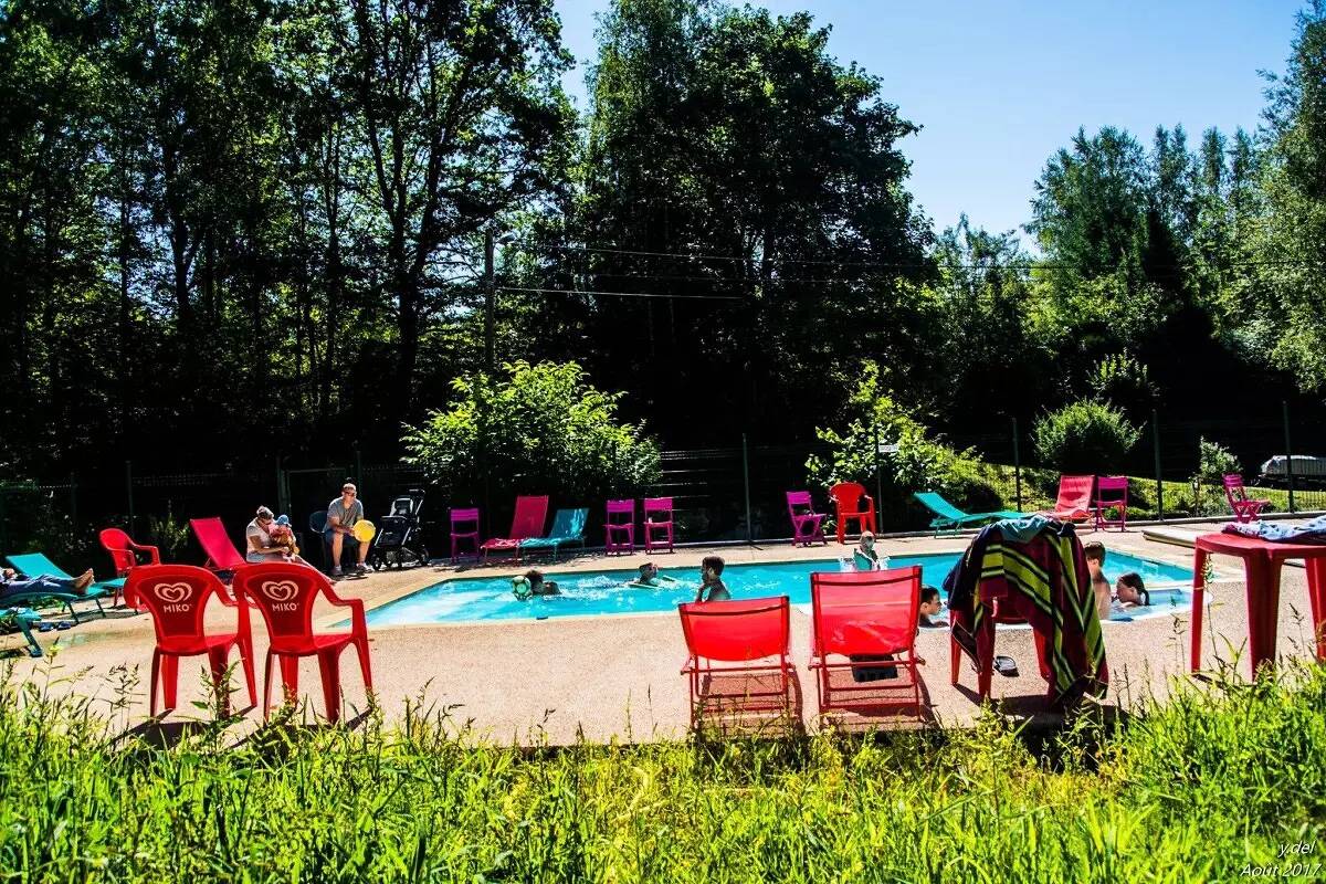 Appartement entier, Berling Retreat avec piscine et aire de jeux in Sarrebourg