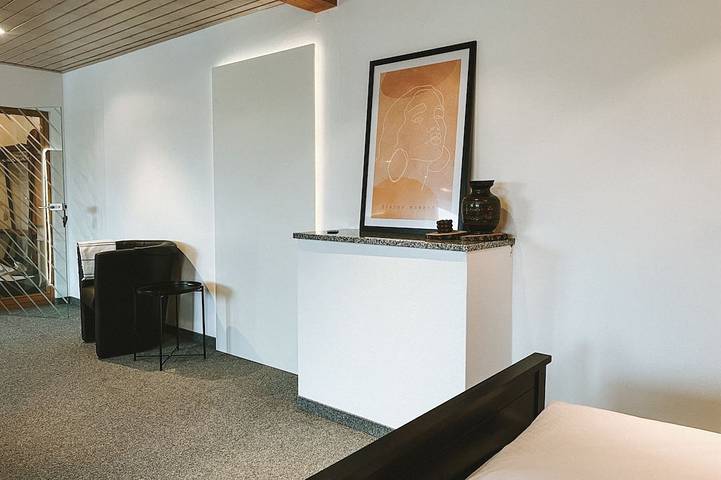 Ganze Wohnung, Dorfplatz Loft mit Weitblick über die Felder | 10min von Rothenburg o.d.T. in Schrozberg, Taubertal