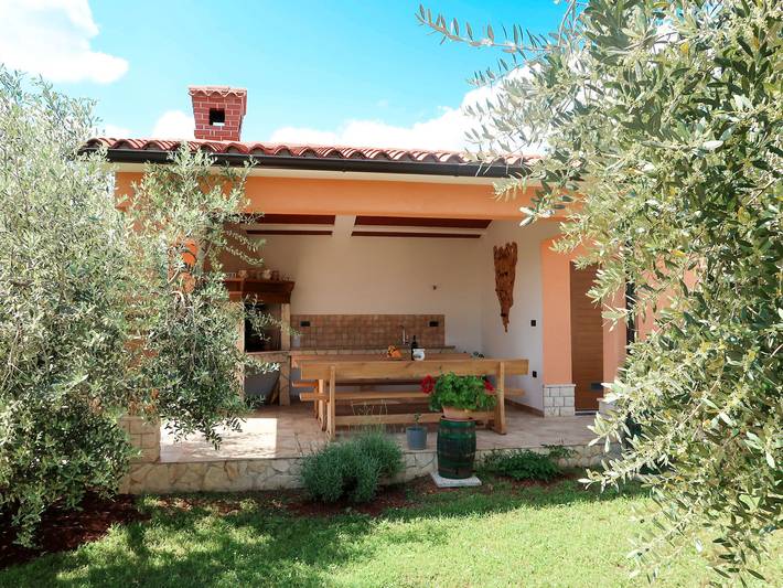Ganze Wohnung, Rosa in Marčana, Südküste Istrien
