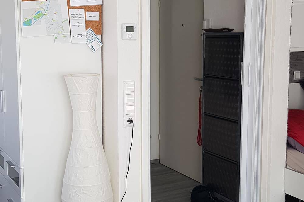 Ganze Wohnung, Modernes Appartement, Region Esslingen/Stuttgart, sehr gute Verkehrsanbindung in Wernau (Neckar), Landkreis Esslingen