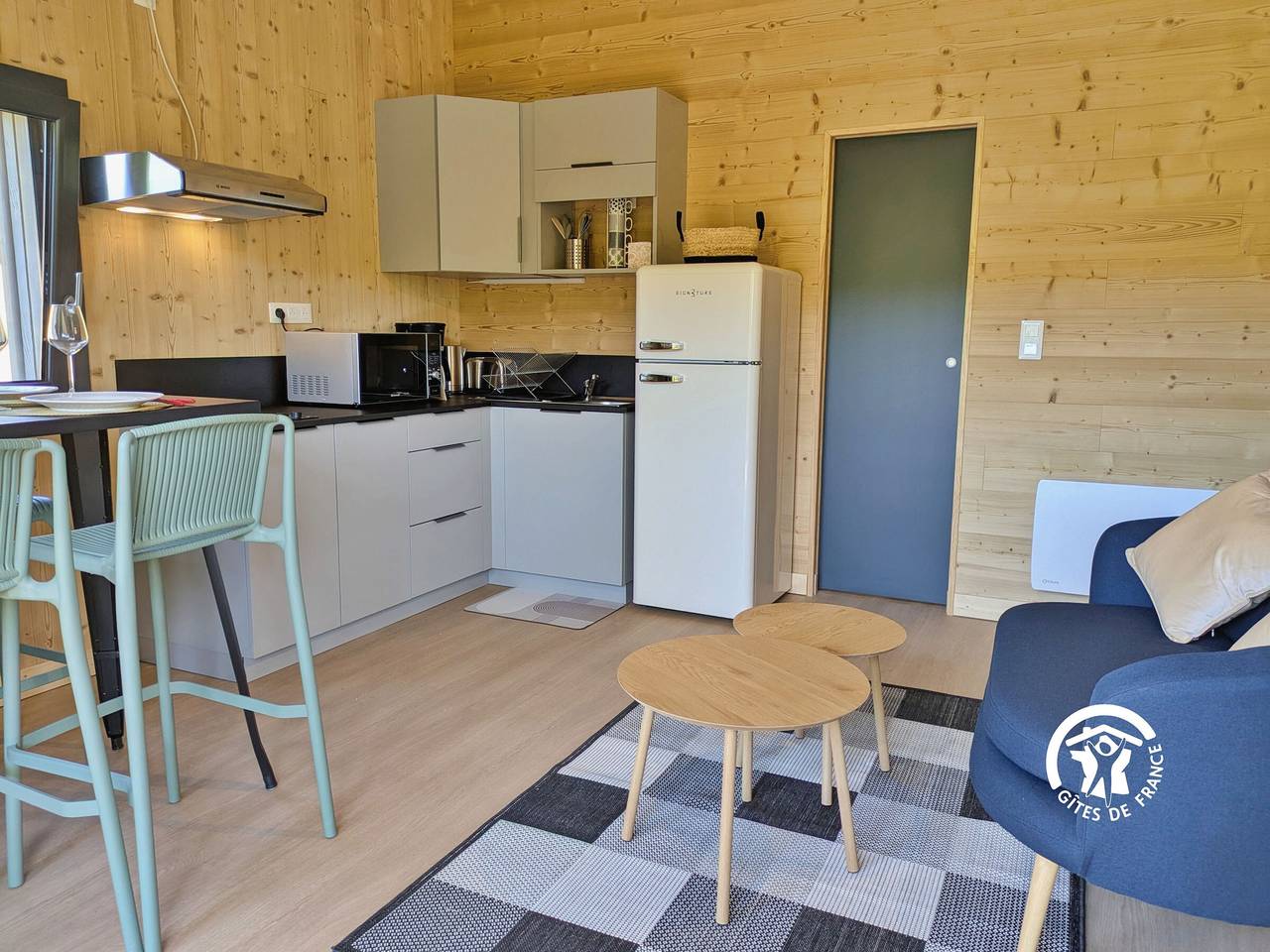 Chalet confortable près de Laval, 4 pers., animaux admis in Saint-Berthevin, Mayenne