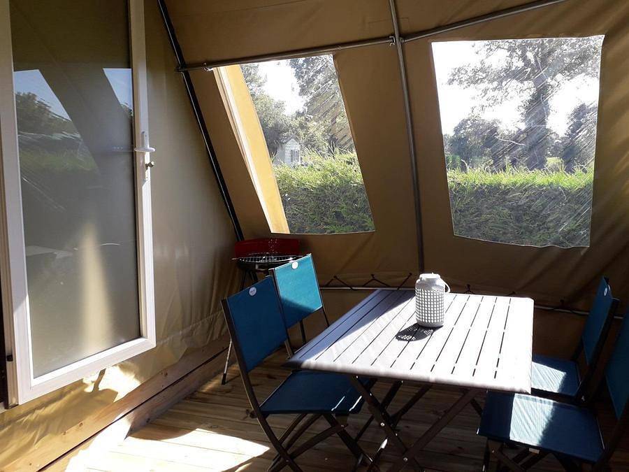 Camping le Picard - Glampingtent 4 personen - Coco Sweet zonder sanitair in Saint-Hubert-des-Biards, Bayeux en omgeving