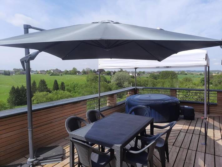 Appartement de vacances pour 5 personnes, avec Balcon ainsi que Terrasse et Jacuzzi dans Boussu-lez-Walcourt